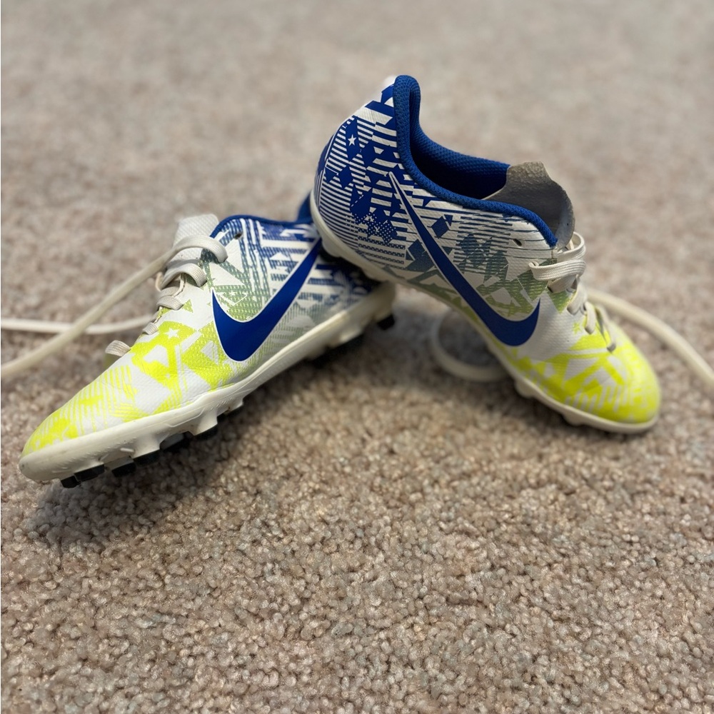 Soccer cleats, size 1.5